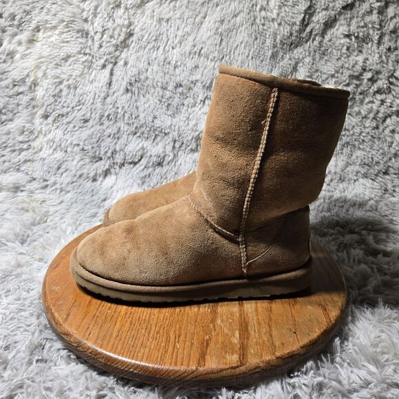 Sold Ugg Boots Womens Size 8 Classic Short Shearling Brown Suede Fur Pull On - Picture 1 of 14